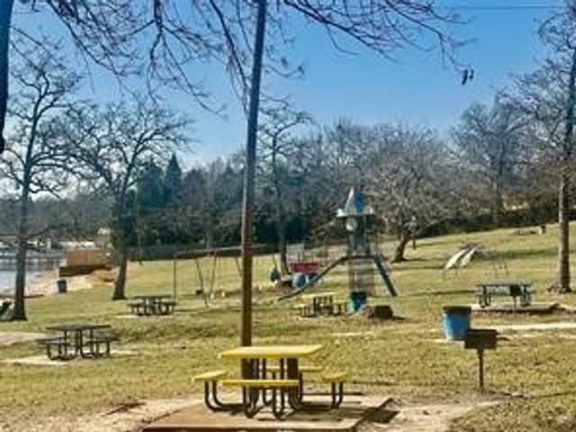 14344 Daniel Boone Lane, Log Cabin, TX 75148