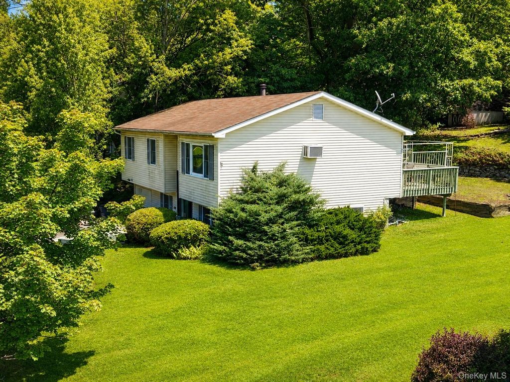 10 Andre Drive, Highland Mills, NY 10930 — photo 4