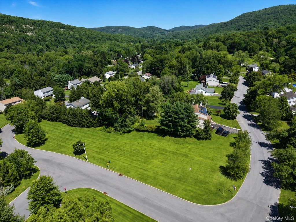 10 Andre Drive, Highland Mills, NY 10930 — photo 5