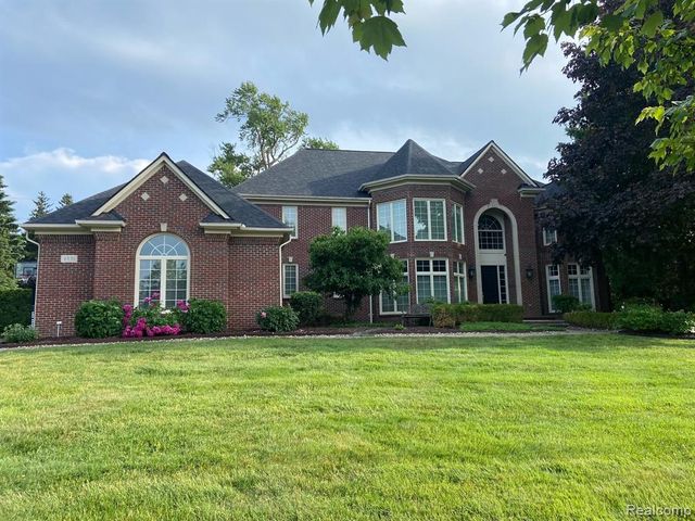 4831 Goodison Place Drive, Rochester, MI 48306
