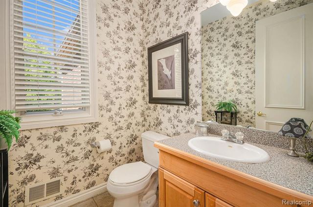 4831 Goodison Place Drive, Rochester, MI 48306
