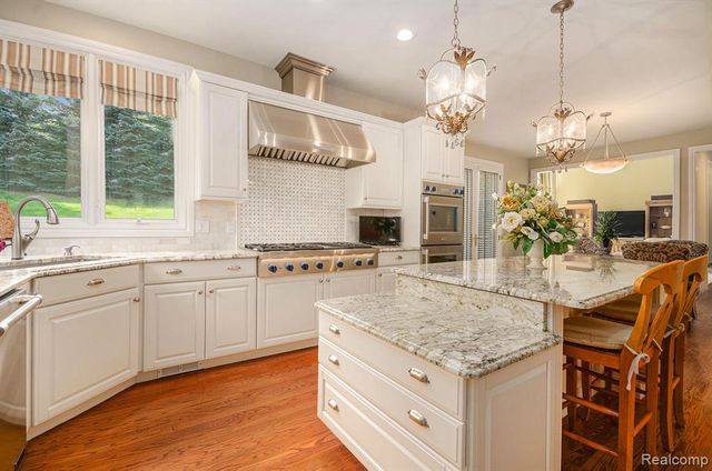 4831 Goodison Place Drive, Rochester, MI 48306