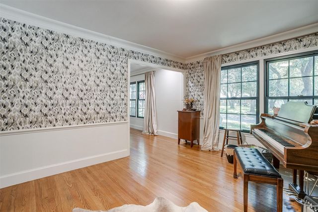 4201 Shannon Drive, Fort Worth, TX 76116