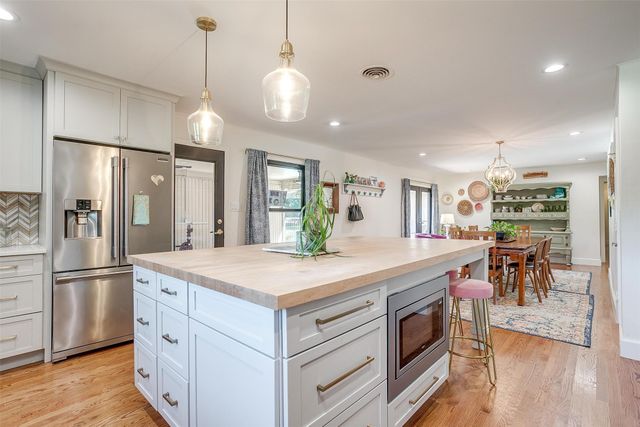 4201 Shannon Drive, Fort Worth, TX 76116