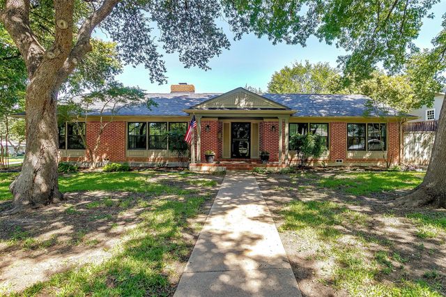 4201 Shannon Drive, Fort Worth, TX 76116