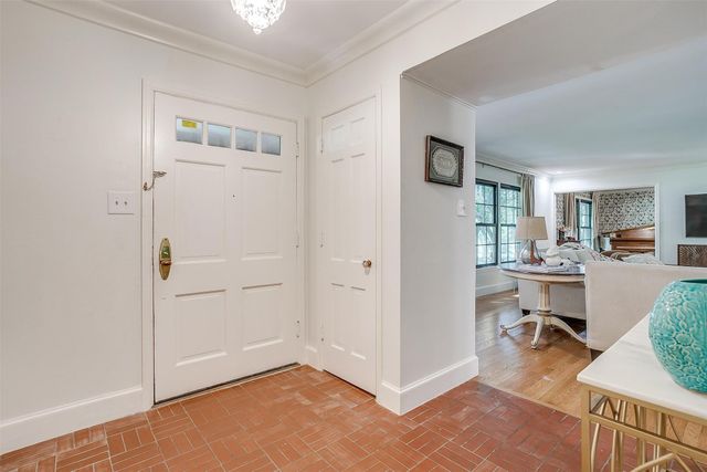 4201 Shannon Drive, Fort Worth, TX 76116