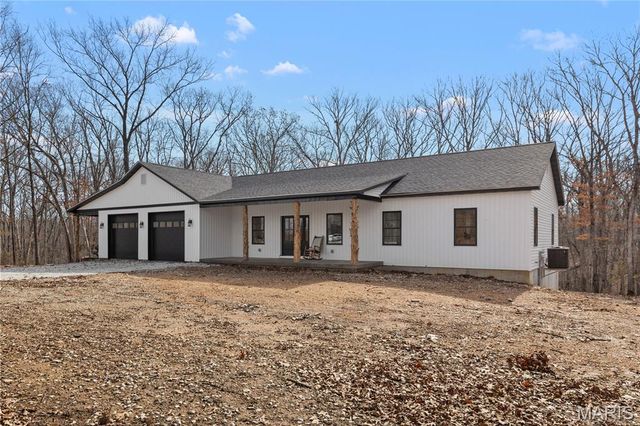 140 Turkey Creek Crossing Drive, Hawk Point, MO 63349