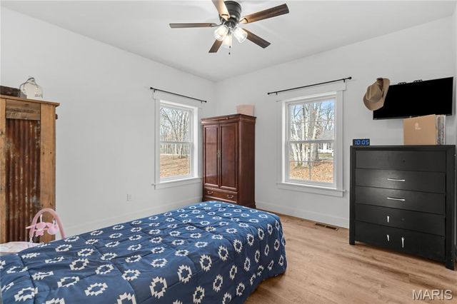 140 Turkey Creek Crossing Drive, Hawk Point, MO 63349