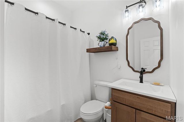 140 Turkey Creek Crossing Drive, Hawk Point, MO 63349