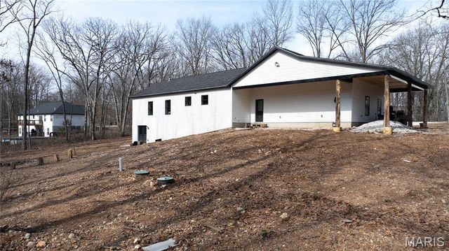 140 Turkey Creek Crossing Drive, Hawk Point, MO 63349