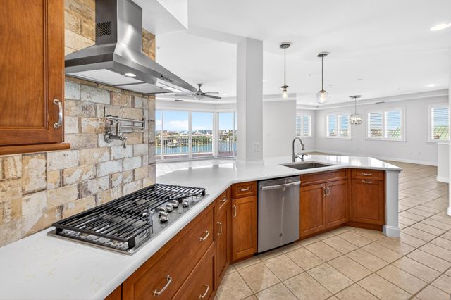 662 Harbor Boulevard UNIT 550, Destin, FL 32541
