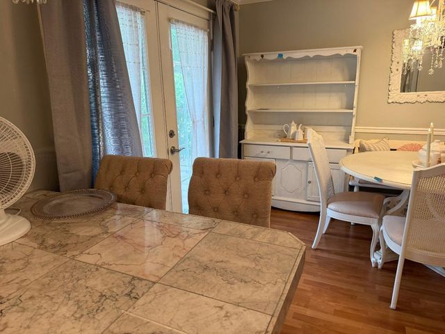 1596 OAKRIDGE COURT, Menasha, WI 54952