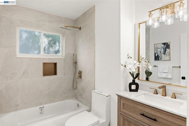 1800 Gilardy Dr, Concord, CA 94518