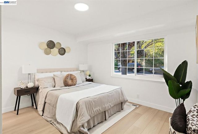 1800 Gilardy Dr, Concord, CA 94518