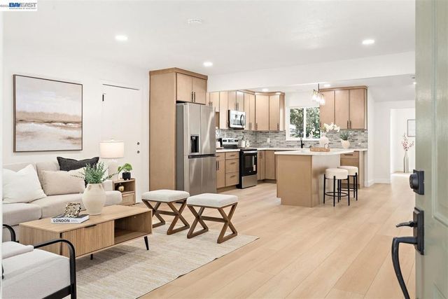 1800 Gilardy Dr, Concord, CA 94518