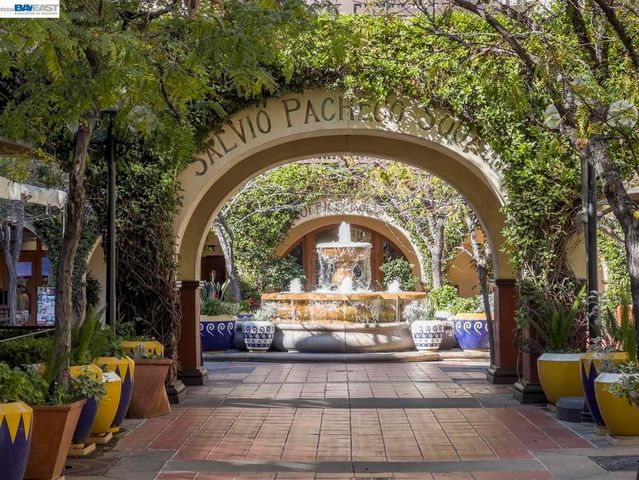 1800 Gilardy Dr, Concord, CA 94518