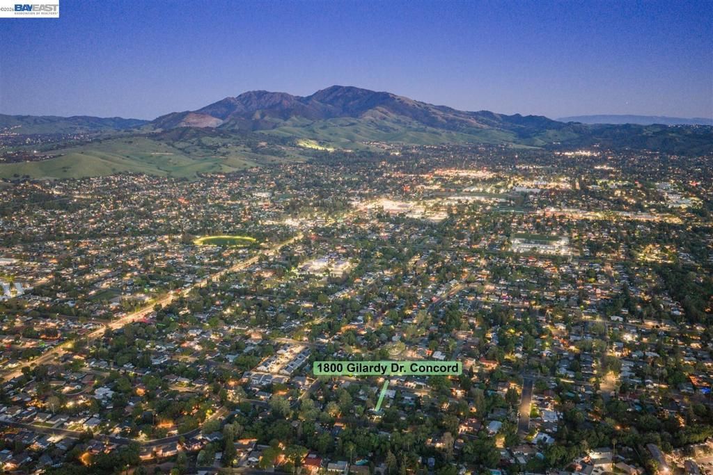 Image 35 of property listing at 1800 Gilardy Dr, Concord, CA 94518