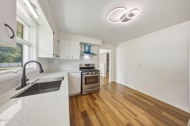 4105 Burrell Dr, Louisville, KY 40216