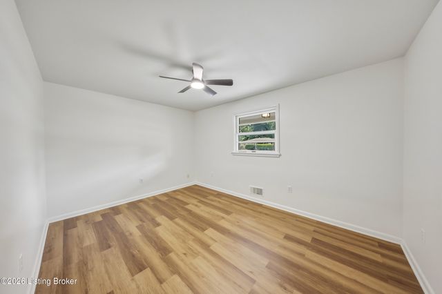 4105 Burrell Dr, Louisville, KY 40216