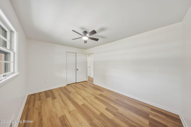 4105 Burrell Dr, Louisville, KY 40216