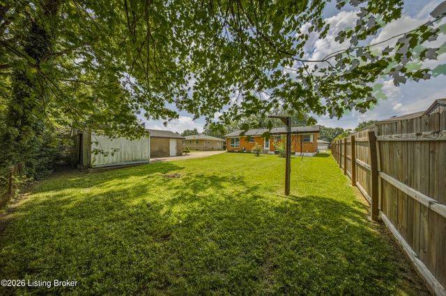 4105 Burrell Dr, Louisville, KY 40216