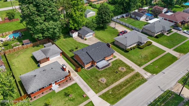 4105 Burrell Dr, Louisville, KY 40216