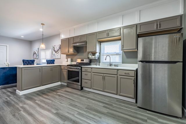 4832 Northcote Avenue, East Chicago, IN 46312