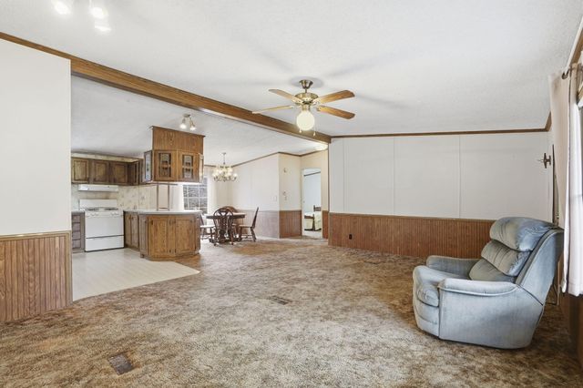 176 S Essex Road, Nixa, MO 65714