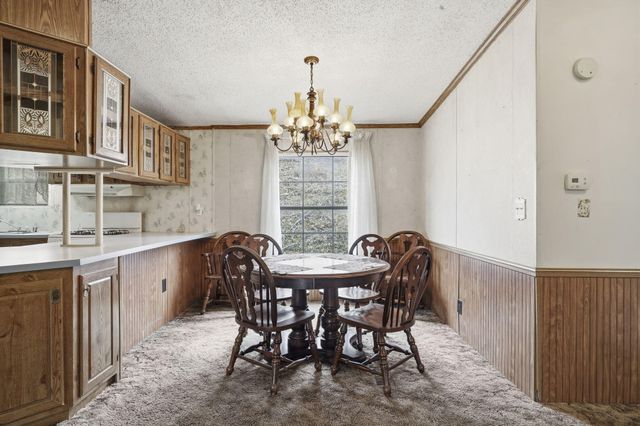 176 S Essex Road, Nixa, MO 65714