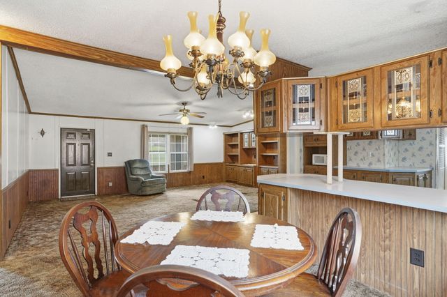 176 S Essex Road, Nixa, MO 65714