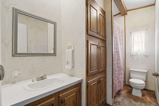 176 S Essex Road, Nixa, MO 65714