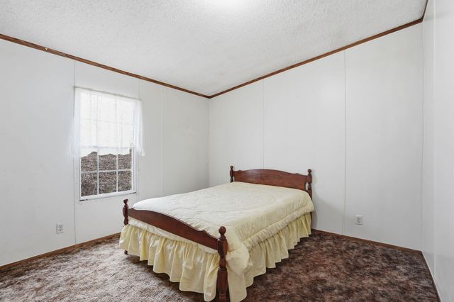 176 S Essex Road, Nixa, MO 65714