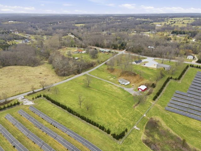 176 S Essex Road, Nixa, MO 65714