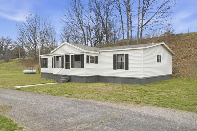 176 S Essex Road, Nixa, MO 65714