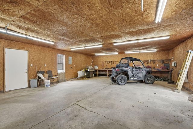 176 S Essex Road, Nixa, MO 65714