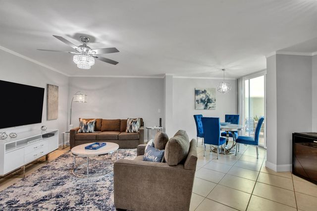 955 Egret Circle 104, Delray Beach, FL 33444