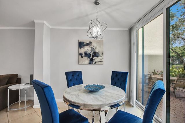 955 Egret Circle 104, Delray Beach, FL 33444