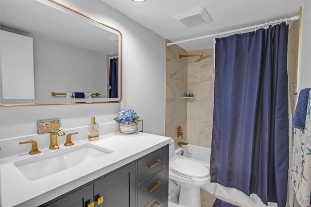 955 Egret Circle 104, Delray Beach, FL 33444