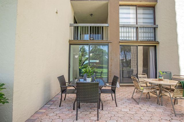 955 Egret Circle 104, Delray Beach, FL 33444