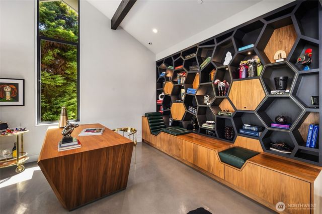 4014 E Mercer Way, Mercer Island, WA 98040