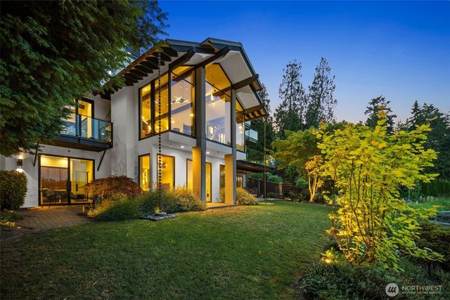 4014 E Mercer Way, Mercer Island, WA 98040
