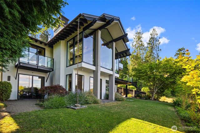 4014 E Mercer Way, Mercer Island, WA 98040