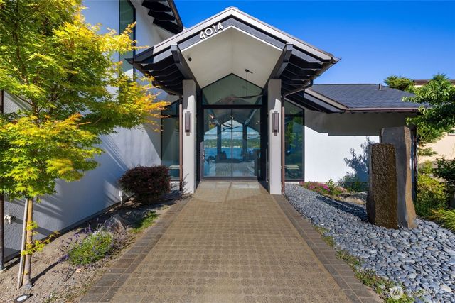 4014 E Mercer Way, Mercer Island, WA 98040