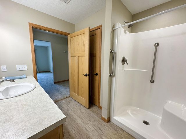 1821 S Cascade Street, Fergus Falls, MN 56537