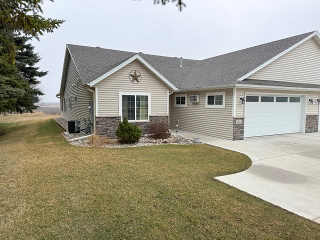 1821 S Cascade Street, Fergus Falls, MN 56537