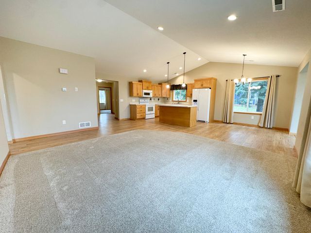 1821 S Cascade Street, Fergus Falls, MN 56537