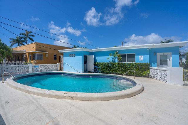 2120 Biarritz Dr, Miami Beach, FL 33141