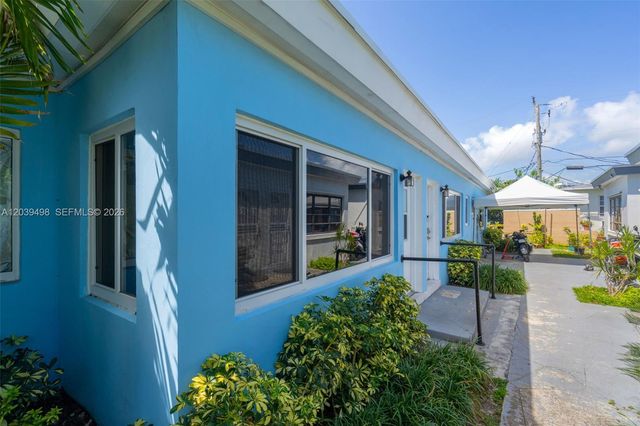 2120 Biarritz Dr, Miami Beach, FL 33141