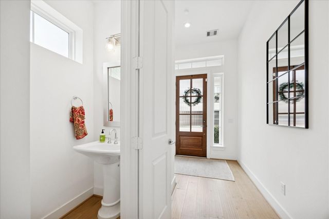 3509 Bridgewater Oaks Lane, Houston, TX 77055