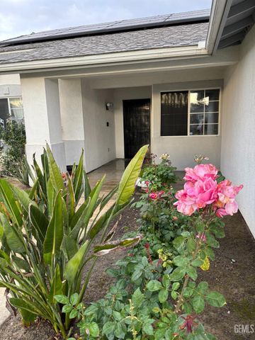 6910 Grafton Court, Bakersfield, CA 93307